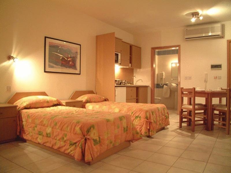 Empire Studio Apartments Saint Julian's エクステリア 写真